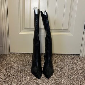 NIB Schutz Analeah Boot size 8.5